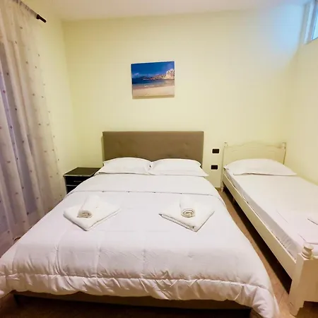 Comfort Lungomare Apartment *